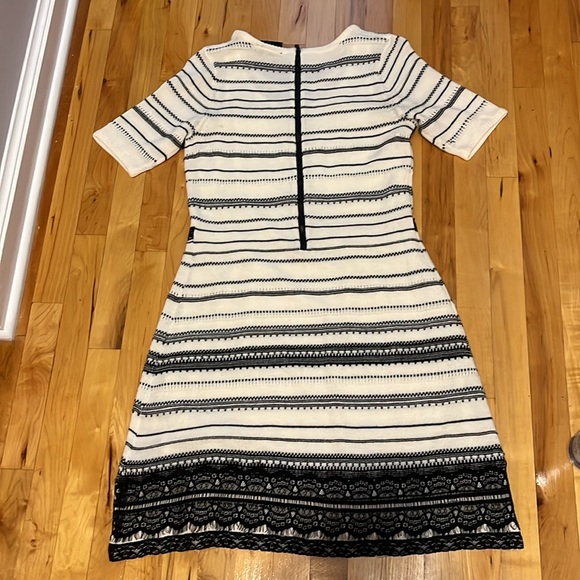 Just Taylor dress. Size large. Small stain near armpit in back. Worn one time - Picture 3 of 4